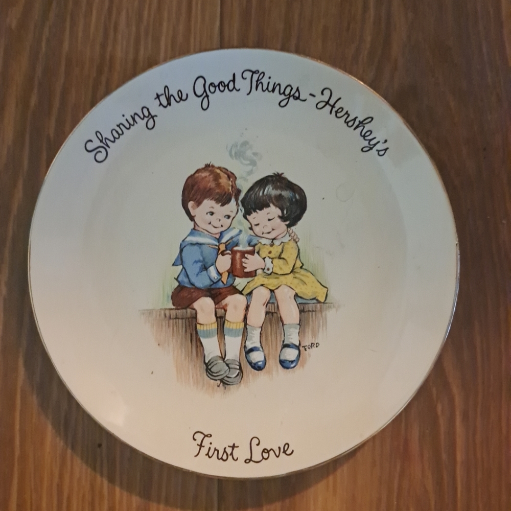 Vtg Hershey's Chocolate Sharing The Good Things First Love Ceramic 7 1/4 " Plate